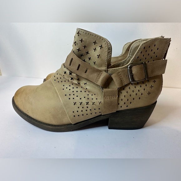 pop Shoes - Pop Tan Ankle Boots
